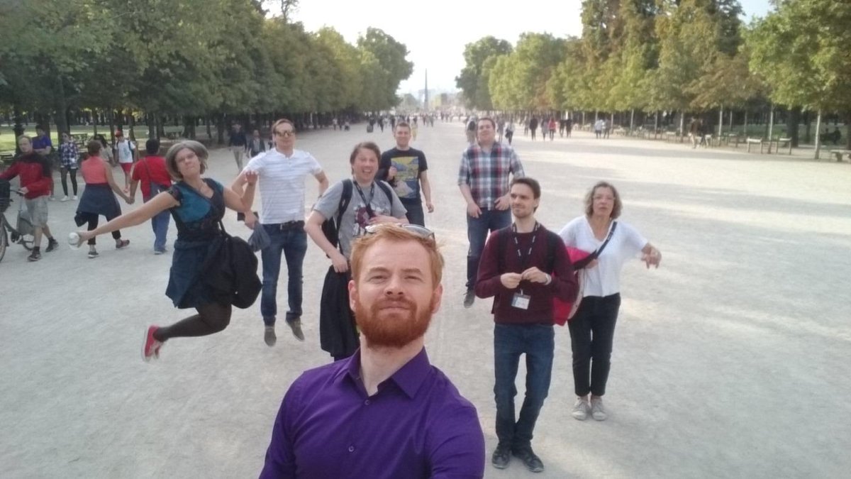 andersems's tweet image. Jump! #vismainparis #27