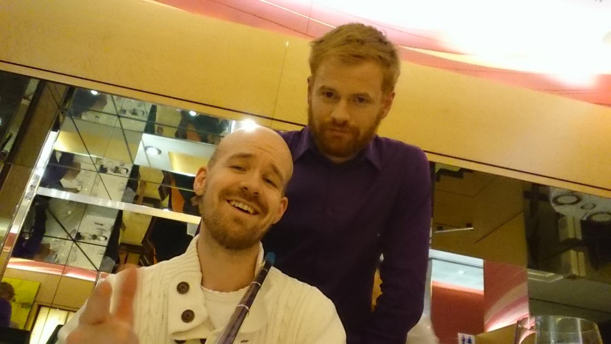 andersems's tweet image. #vismainparis #27