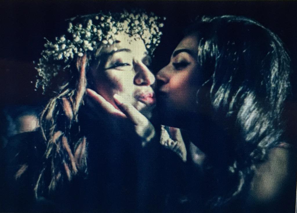iamlakshmirai's tweet photo. My birthday bash #set1 #exclusive #memories #superbfun #bestiess #family #blessed thx to al fr making tis special💃😘🎂🎁 http://t.co/DPfmNcAz3L