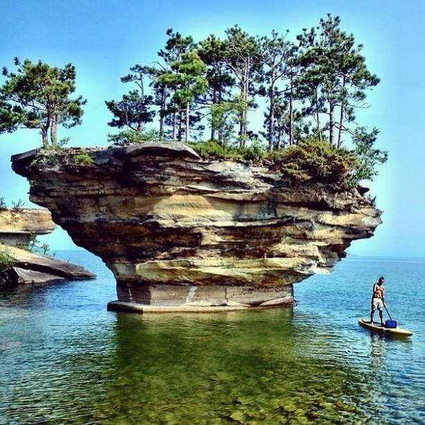Turnip Rock, Michigan
Photo by @forehand67
Check out here: goo.gl/hWrrPn