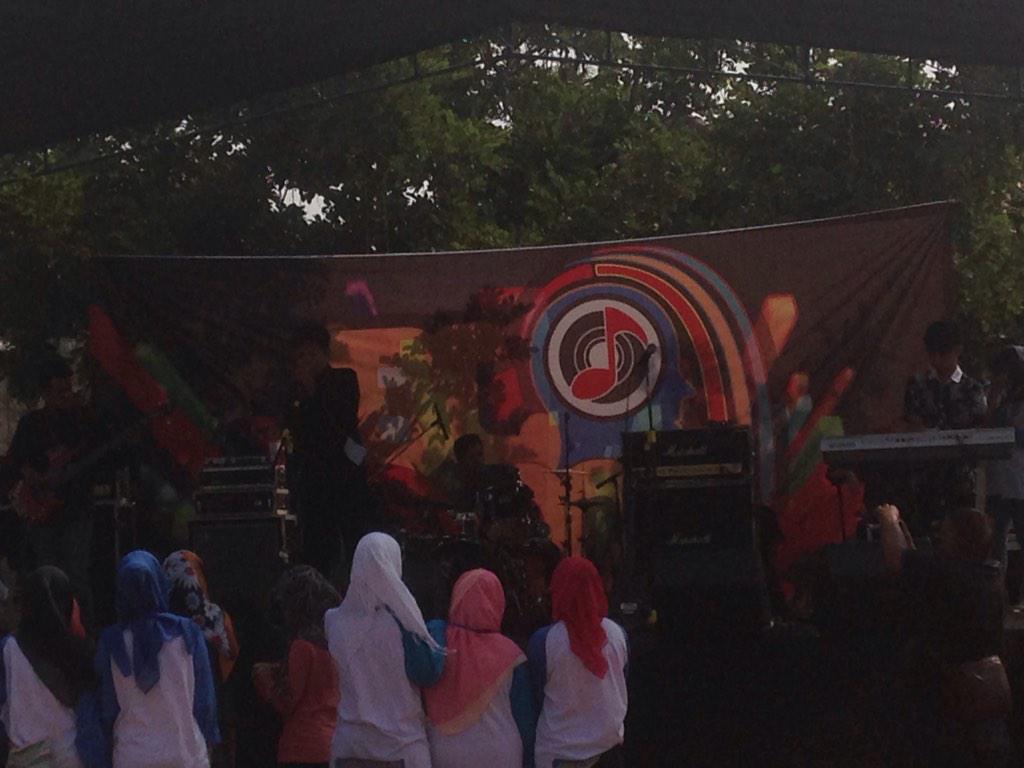 Penampilan ke enam belas dari "11 Project"