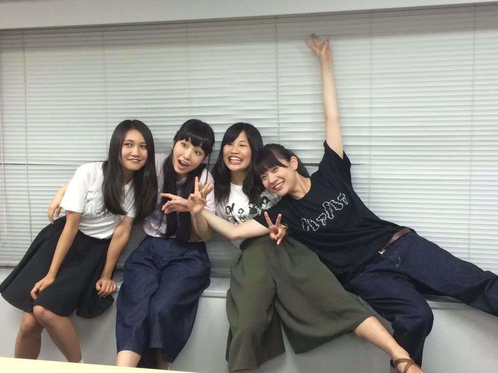 _reikaoozeki's tweet photo. ついに本日9/12より映画「私たちのハァハァ」公開です🙋🏻本当に沢山の人に観ていただけたらなって。そんな記念すべき今日はテアトル新宿にて舞台挨拶があります、主演四人はもちろん池松壮亮さん中村映里子さんも登壇します。ハァハァしてね😏👍🏻 http://t.co/Vljs6qBhMs