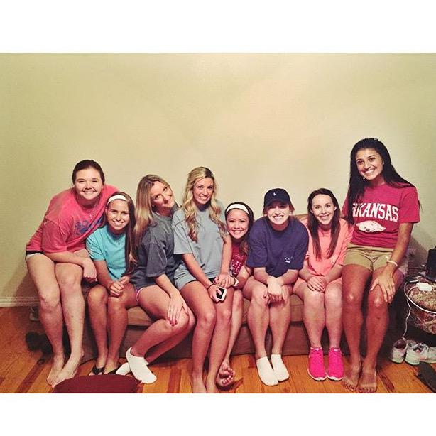 laurenllouk's tweet photo. It's a Mary Kate & Ashley type of movie night #greekwide #cru http://t.co/gKSa8Du4ib