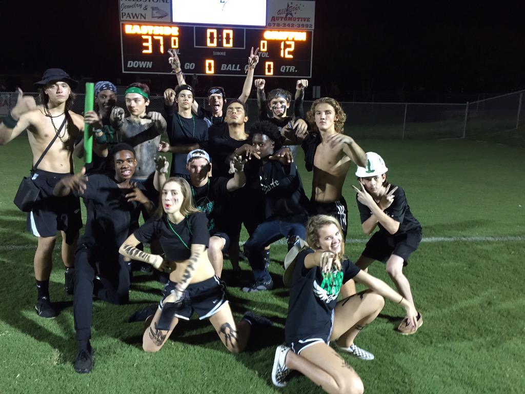 tr1stanchambers's tweet photo. @RealDealRilo @IsaacUgan @Vybzzzzzz did we play Griffins JV or are we just that zesty ? #InSimsWeTrust #roadtostate http://t.co/PFfzld2bds