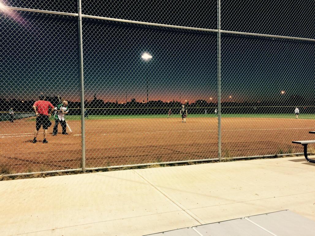 ShieldsMartin's tweet photo. What a super night for a ball tournament in @CityofBrooks http://t.co/sRoQgKsSQE