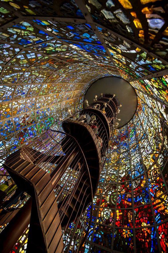 longdlo2260's tweet photo. #stainedglassstaircase #beautiful #placesintheworld #mostbeautifulscenery
 #wow #pictureoftheday http://t.co/H2ufgNoIUh