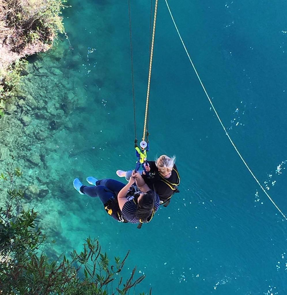 gingagma's tweet photo. #extremeswing #tandemswing #bridgeswing #girlsweekend #taupo #becauseican http://t.co/B532ZhJmkw http://t.co/foVbAf5ymd