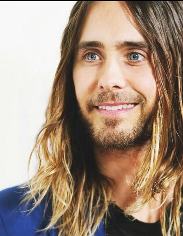 Джаред лето с длинными волосами. Джаред лето 2013 длинные волосы. Джаред лето красавчик. Джаред лето 2023. Джаред лето с красными волосами.