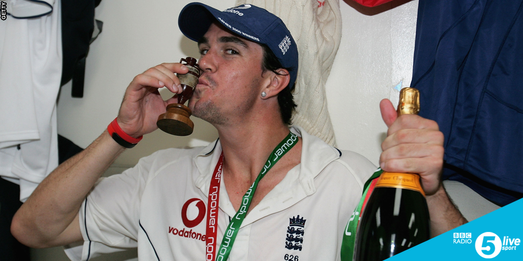 5liveSport's tweet photo. On this day in 2005, @MichaelVaughan's England side won the #Ashes after a memorable series http://t.co/oXHBJjQr3u http://t.co/Guhi8kOcwk