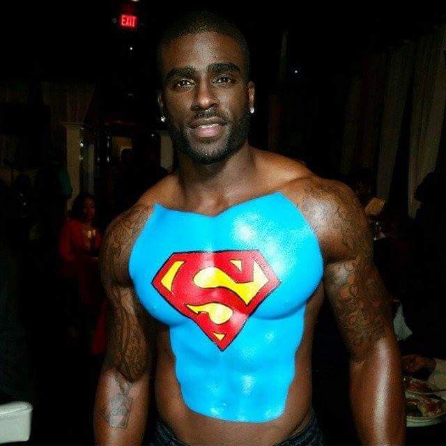 menofmanycolors's tweet photo. Be my 🍫 superman 😍😘 http://t.co/cK1TzzbQeQ