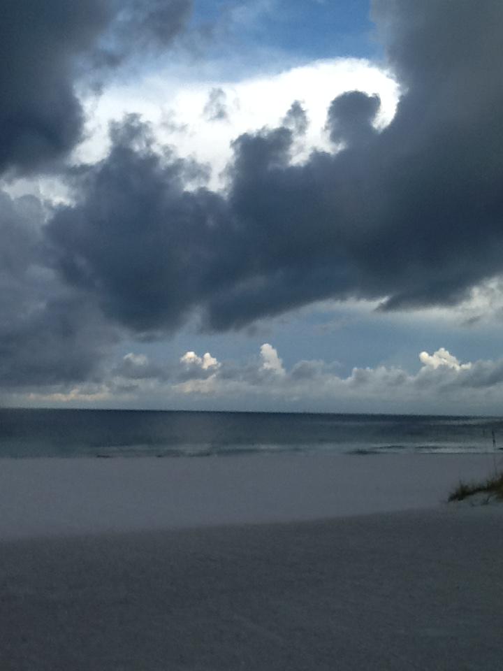 brumaybe's tweet photo. Even rain can be lovely http://t.co/NysRZ9cHz9