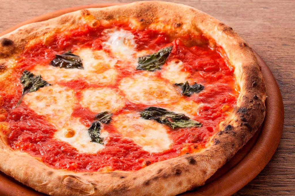 フランスパンの粉で作るPIZZA(ピッツア)教えます
アルバイトでも社員でも 将来、ピザ屋をやりたい方、初心者、大歓迎！緊急募集！
ピザのレシピ、ノウハウ教えます(￣▽￣)/
詳しくは03-3351-0030

店長 多田まで