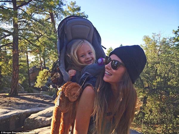 25 yaşındaki genç anne ve bebeği 'bebekle seyahat zor' diyenleri yanıltıyor! rdk.al/1OJlR6I