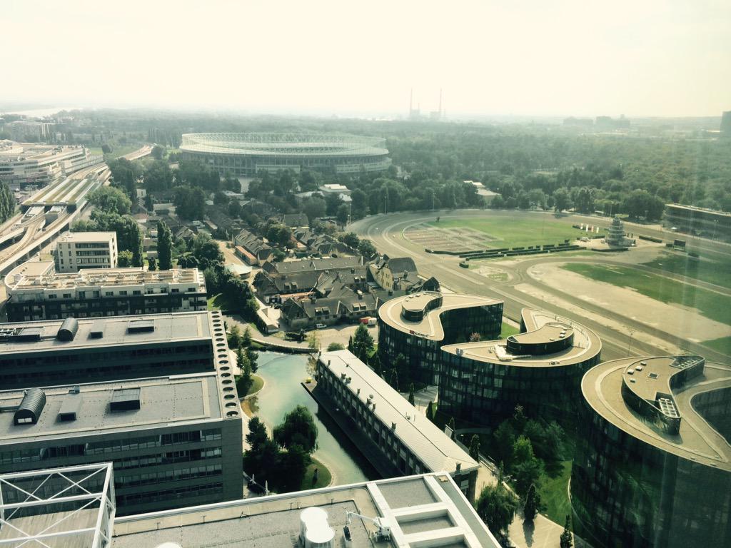 Traumhafter Ausblick vom <a href="/omv/">OMV Group</a> Headquarter! #welcomev #ohw15