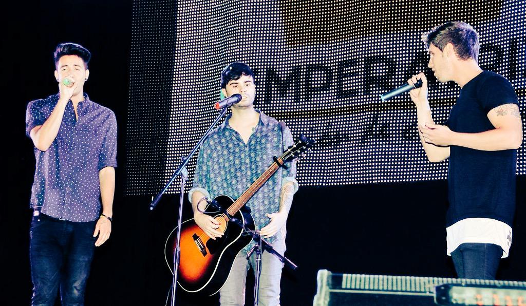 RandomOficialBB's tweet image. ¿Quién quiere firma + showcase en FNAC? Muy pronto nueva fecha fuera de Bizkaia... ¡Atent@s!