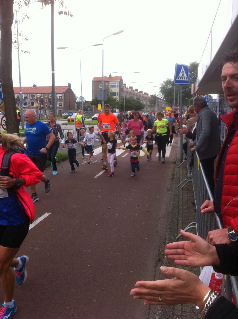 ABaerveldt's tweet image. Prachtige 25e editie van @Pierloop2015 achter de rug met nieuw de guppenloop! Mooi succes en tot volgend jaar!