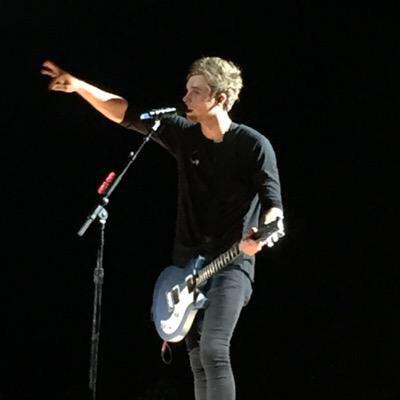 LlETOME's tweet image. #HERESTOROWYSOMEMORIES #HERESTO5SOSMEMORIES @Ashton5SOS