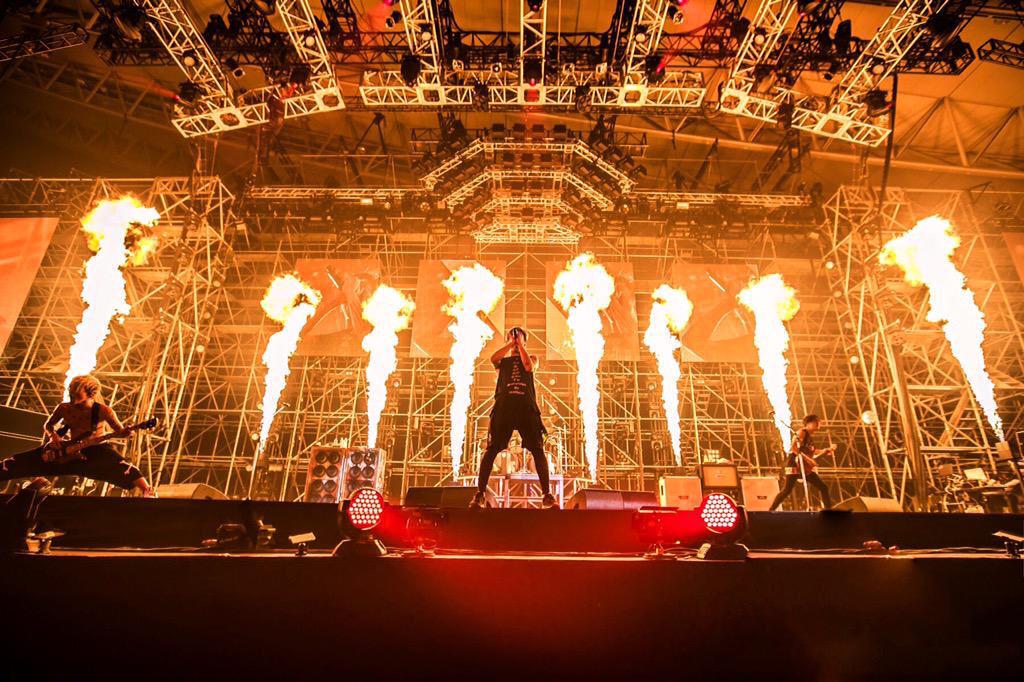 millmell_'s tweet photo. Bブロック最高すぎた！
ONE OK ROCK は最高のバンドだと改めて実感しました(;_;) http://t.co/Stw0mTvfOw