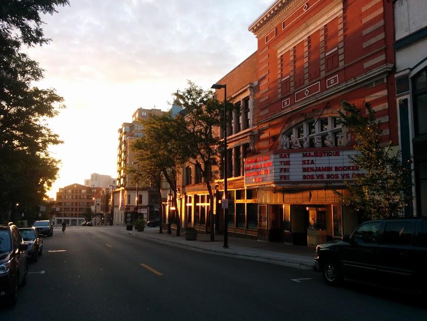 CapSquareApps's tweet image. King Street around sunrise. WOW! Waking up early for #MarketMapp and the #DCFM certainly has its rewards! #bemadison