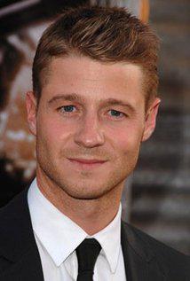 Happy Birthday to Ben McKenzie (37) 