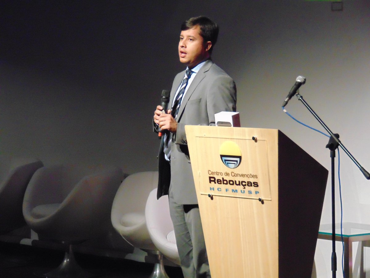 SymantecBR's tweet image. Allan Castro no GlobalRiskMeeting2015 falando sobre soluções inteligentes para proteção de dados #SecurityResponse