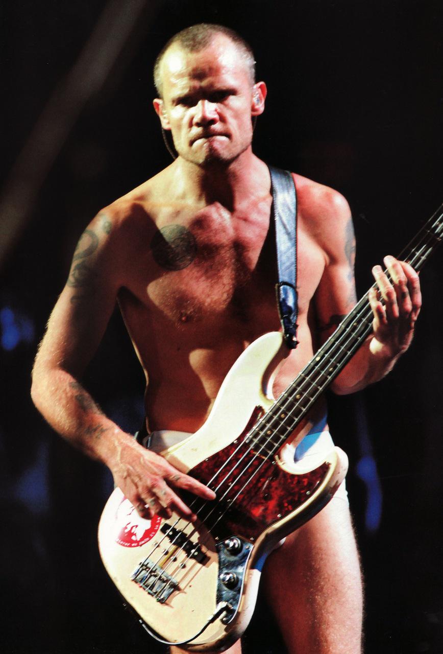 Twitter 上的 ベーシスト画像集 100 相互フォロー Flea フリー 言わずと知れた Red Hot Chili Peppers の ベーシスト 彼にあこがれてベースを始めた人も多いはず 画像のベース Fender Jazz Bass 60 61 Http T Co V18eg1fpby Twitter