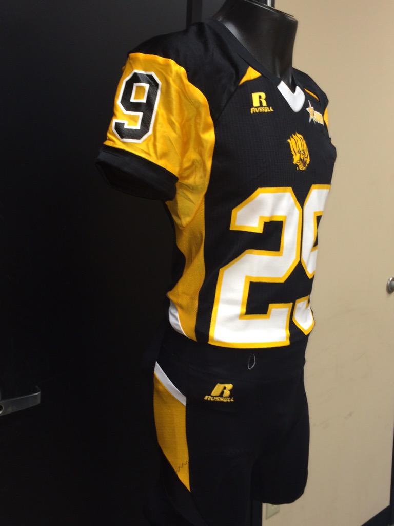 UAPB_Equip's tweet photo. Your Golden Lions will take the home field today in their All Black #beatmorehouse #uapbequipment http://t.co/flquUUJsG7