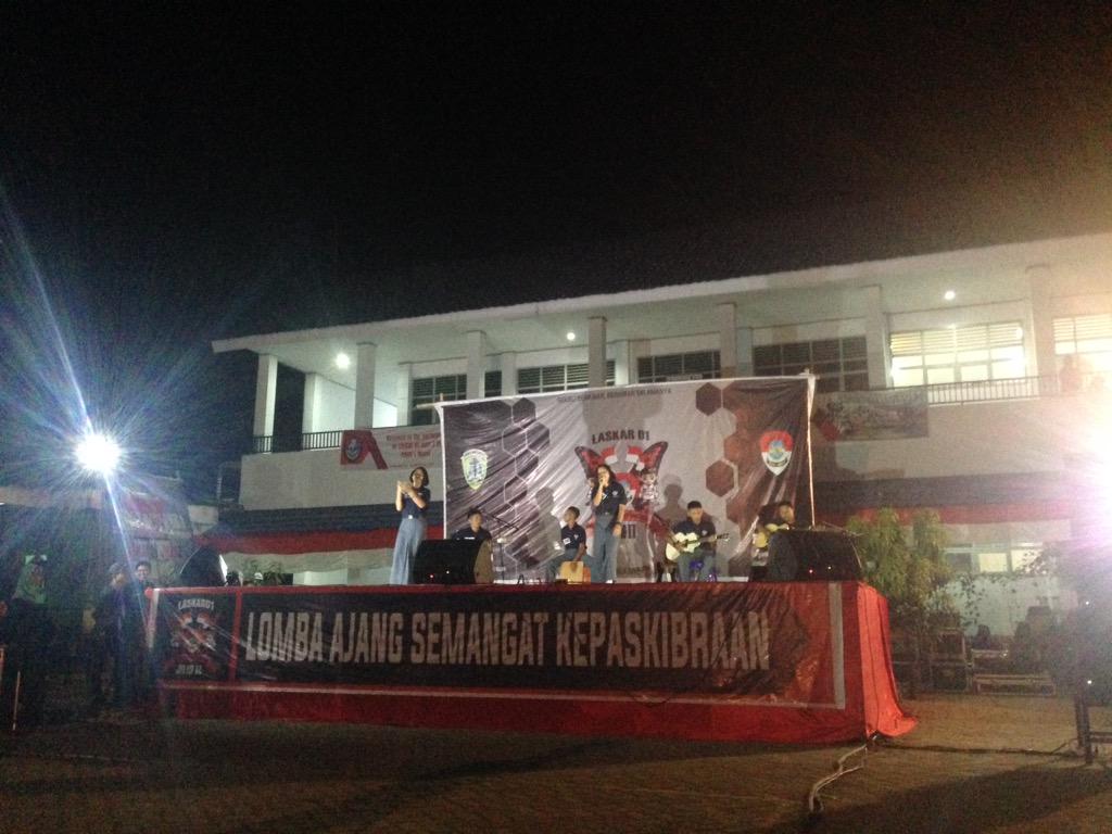 Penampilan Akustik dari <a href="/paskibra159/">Paskibra Salis</a>