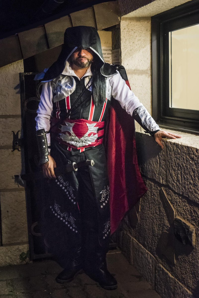 leboural's tweet image. #oldgeek et membre de la #ConfrerieAssassins