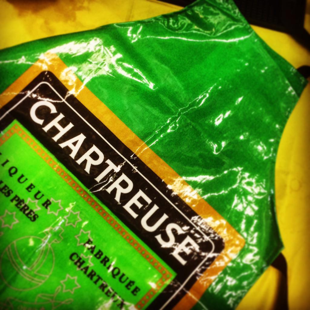 #chartreuse #chartruthordare getting ready for another night behind the stick <a href="/SovereignLoss/">Sovereign Loss</a> <a href="/chrisddrinks/">Chris Dennis</a>