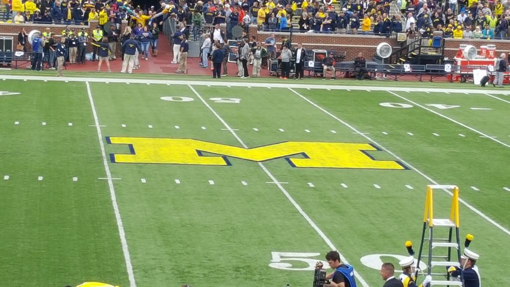 Everedy65's tweet photo. In the Big House to see Wayne Lyons http://t.co/wv4MNMmiiV
