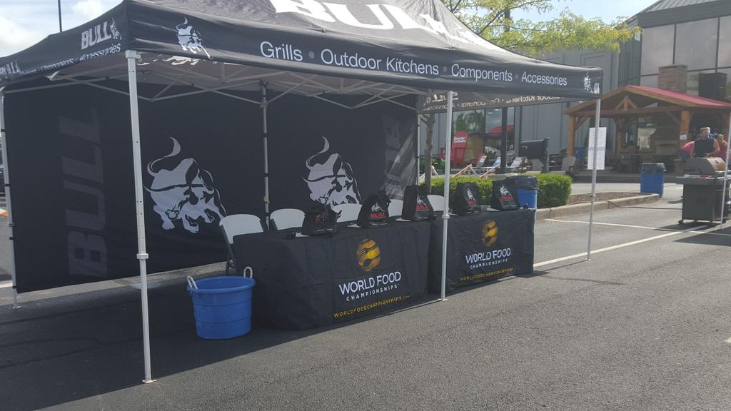 gingerk1972's tweet image. At the Bull Burger Battle food competition in Indianapolis!,