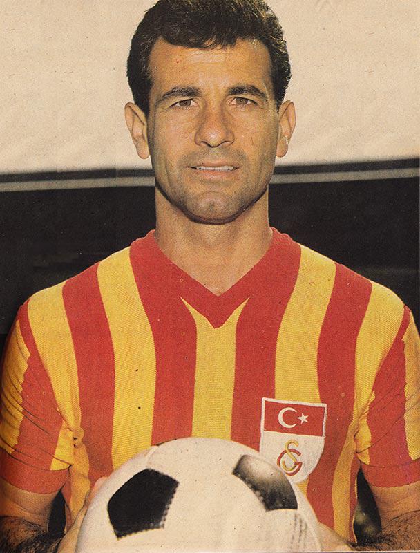 TEK AŞKIYDI GALATASARAY! #MetinOktay #TaçsızKral