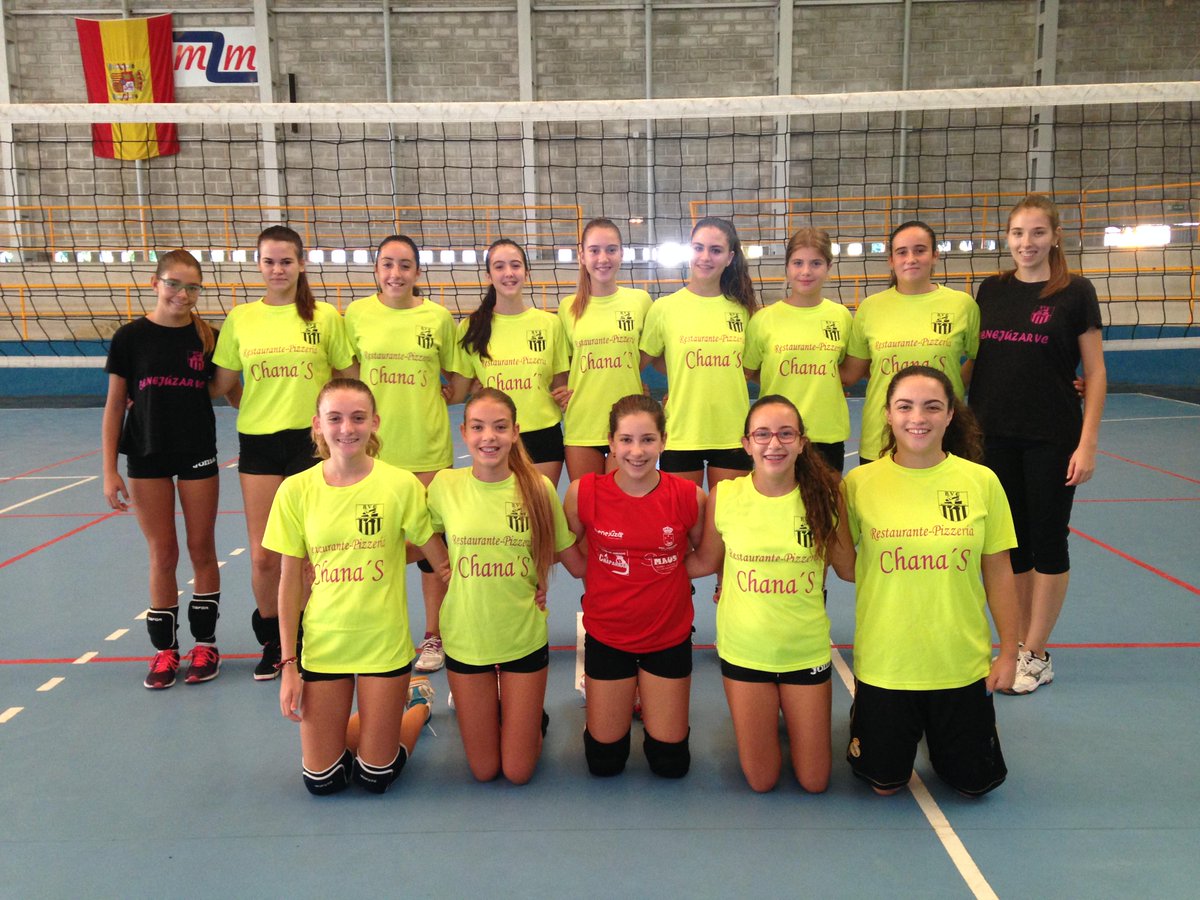 benejuzarVC's tweet photo. Empieza el juego,  viernes 18 amistoso frente a CV Daya @_tin69 y sabado 19 a las 10 en Benej frente a CV Albatera. http://t.co/O1WW8jMwzw