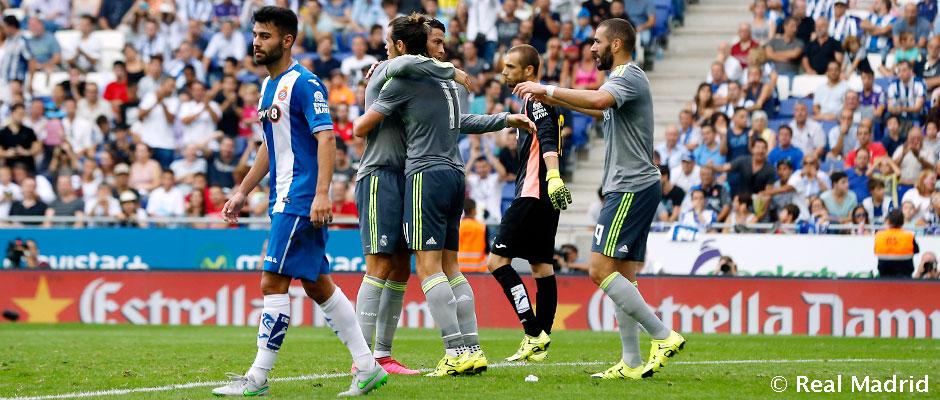 realmadriden's tweet photo. Real Madrid in exhibition form as @Cristiano excels in 0-6 win.

READ: http://t.co/6JRf1TNz9d

#RMLiga #HalaMadrid http://t.co/x1vFgMKoRH