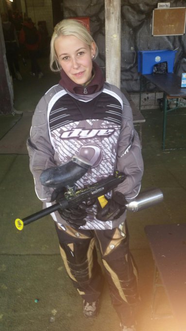 Heute war Paintballtag :) http://t.co/DzKyIjgCag<a href="/tag/lenanitro"class="tags"><span>#lenanitro</span></a>