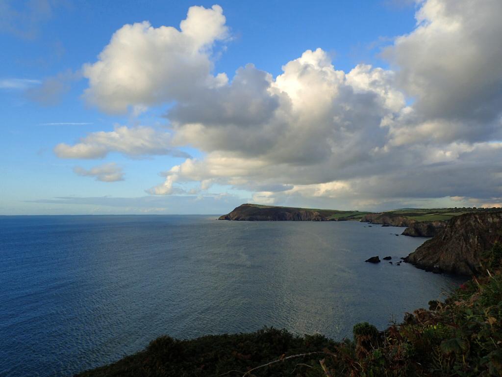 Having to put up with this bloody view all week. :) 

#pembrokeshire #DinasHead #holidayhardships