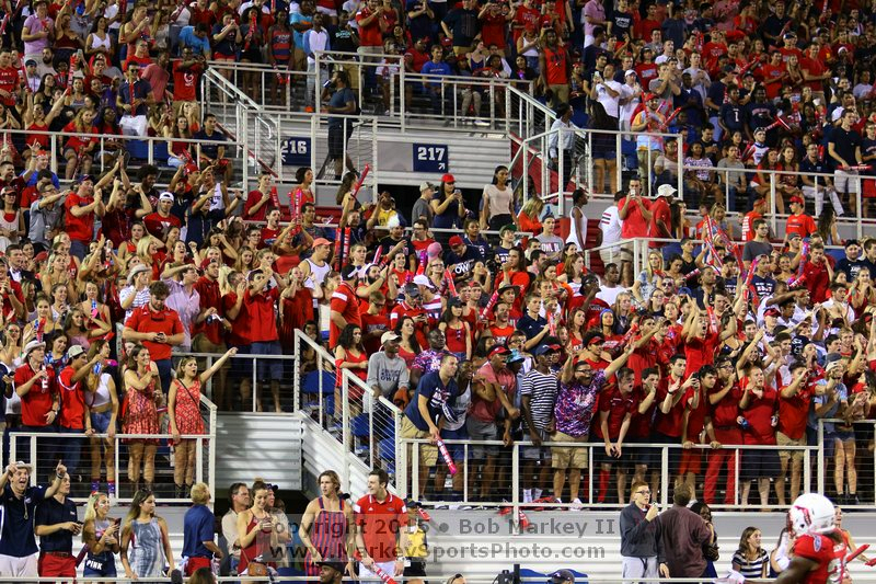 FAU_Owls_Nest's tweet photo. Shout out to #FAU Students, who did a great job last night filling their section last night! 👏 @faufam19 @FAU2019 http://t.co/zzBs0aXIYb