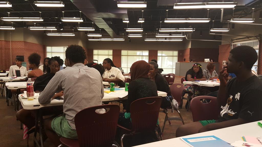 CCDA staff in Memphis today sharing CCDA's philosophy. Thanks <a href="/StreetsMemphis/">Streets Ministries</a> for hosting! #iamccda#REPMemphis1