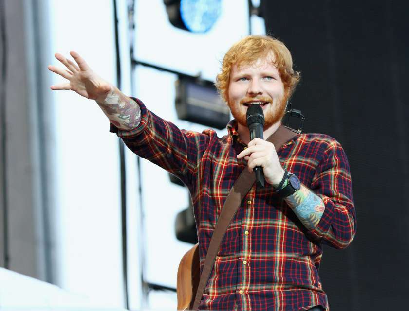 KiSS925's tweet photo. .@edsheeran fans! Win tickets all week w/ #RozAndMocha  to see him live next Sunday at the ACC! - @Iam_Shem http://t.co/D2aR6UERm6