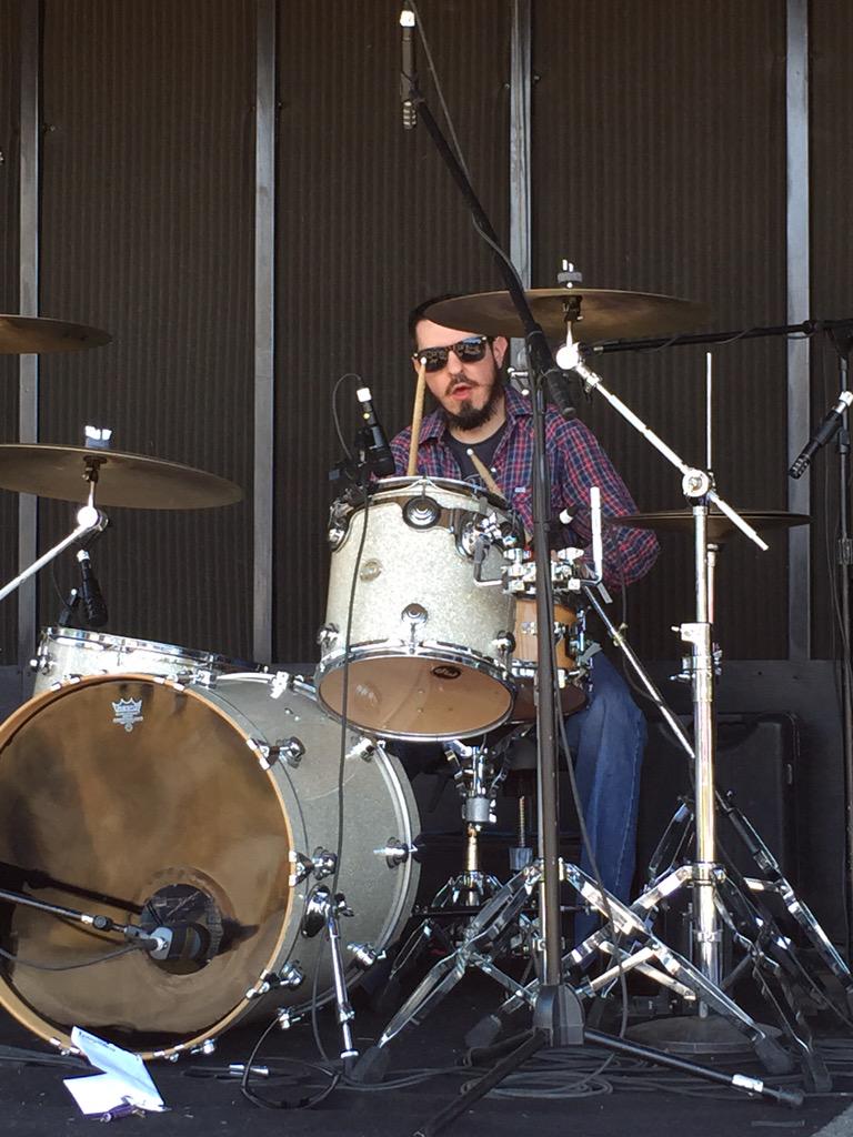 TheSoCoInsider's tweet photo. GOYA's drummer on the "Elvis Van Halen" mash-up #IMAs2015 http://t.co/BHOH2CHPqK