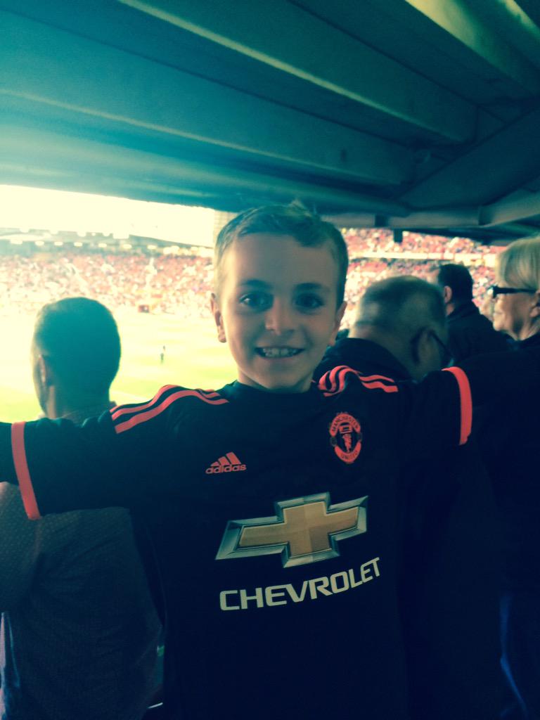ruby_lillie's tweet image. afternoon at old Trafford 😍❤️