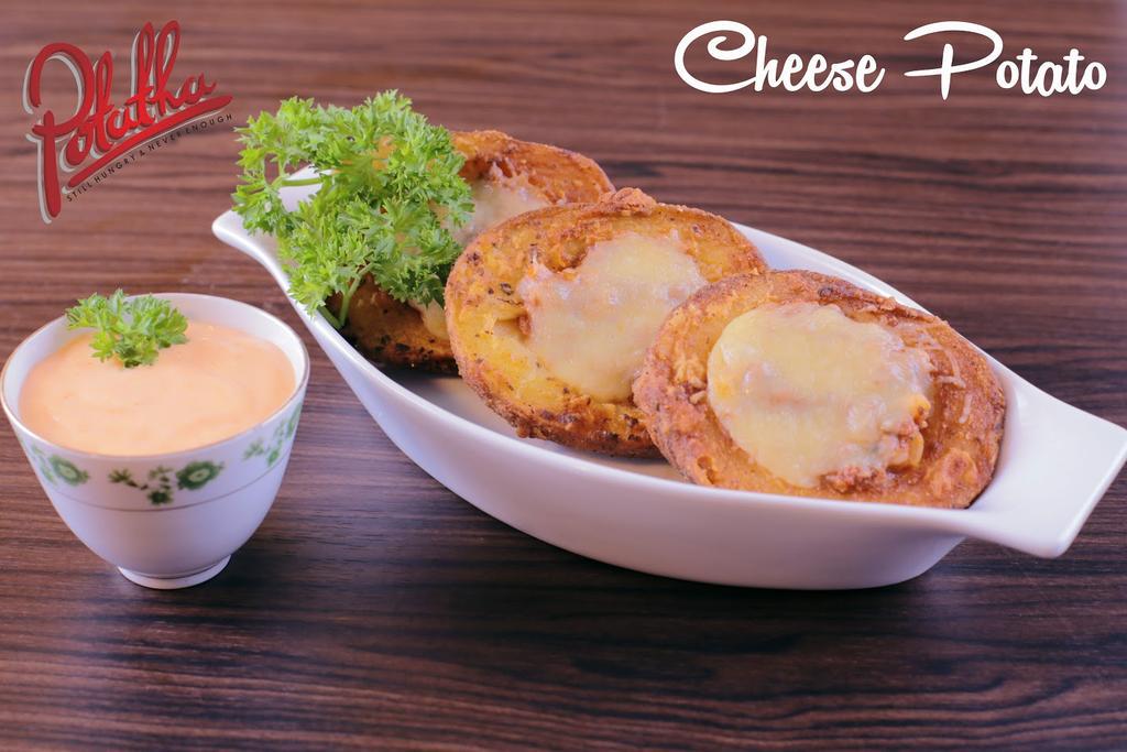 hasclosed's tweet image. Cheese potatha (potato baked w/ beef bolognaise) only 90k for 10pcs...#recomended by chef