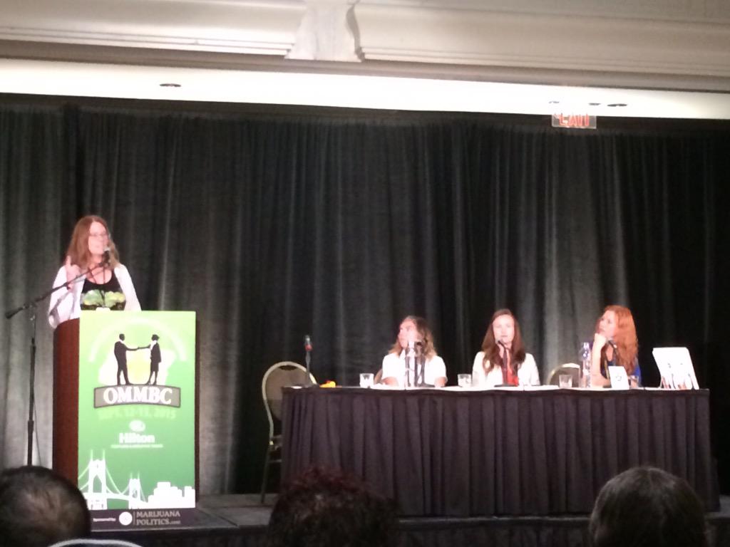 Chronictravels's tweet photo. These #cannabiswomen are creating a brighter future for the #cannabisindustry as a whole 😍🙏🏼🙏🏼💯 #OMMBC #bossladies http://t.co/SF8dSGgskm