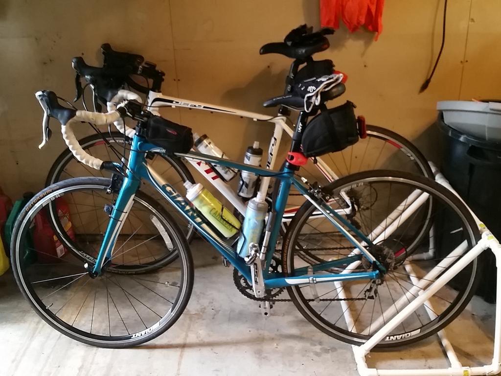 microeman's tweet image. Lubed chains,  adjusted Liz's derailer and replaced rear rim strip.  Ready for tomorrow's Vineyard Classic in Paw Paw