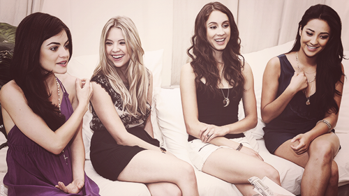 Thatdopegirlbri's tweet image. Love these girls 😘😘😘 #PrettyLittleLiars #PLLFans #PLLFam #PLLArmy