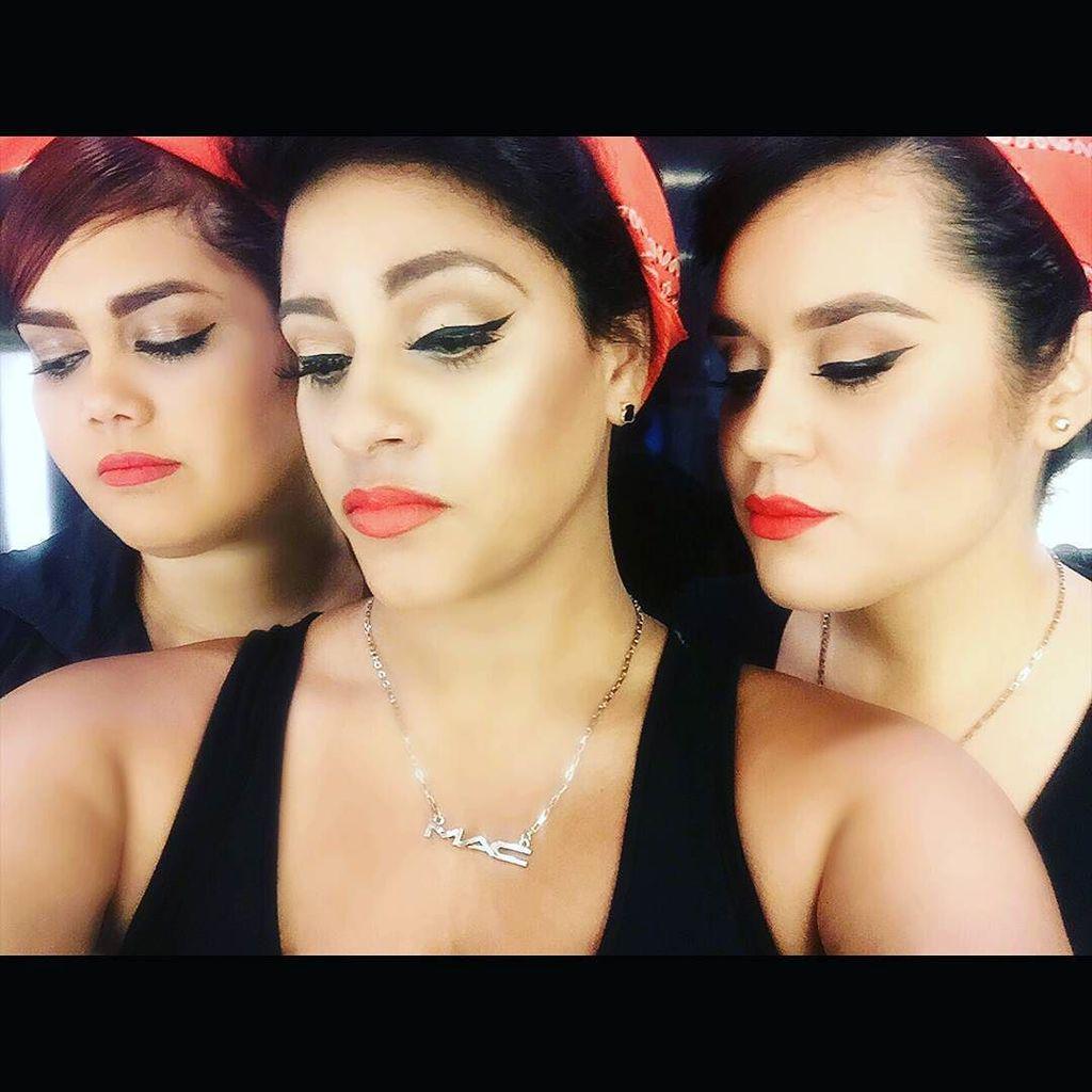 JosefinaLosa's tweet photo. NEW #mileycyrus #vivaglam #mac #macys #collection #limitted #makeup #pr #sanjuan #plazalasamericas #beauty http://t.co/x3vhw4gTFv