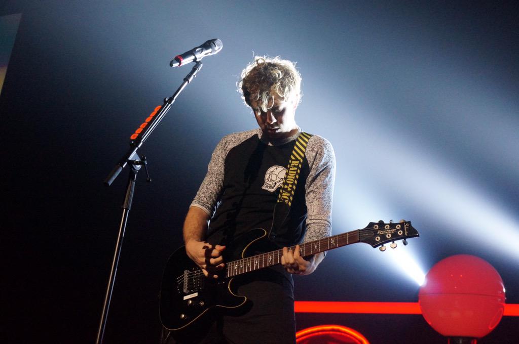  Happy birthday James Bourne. 