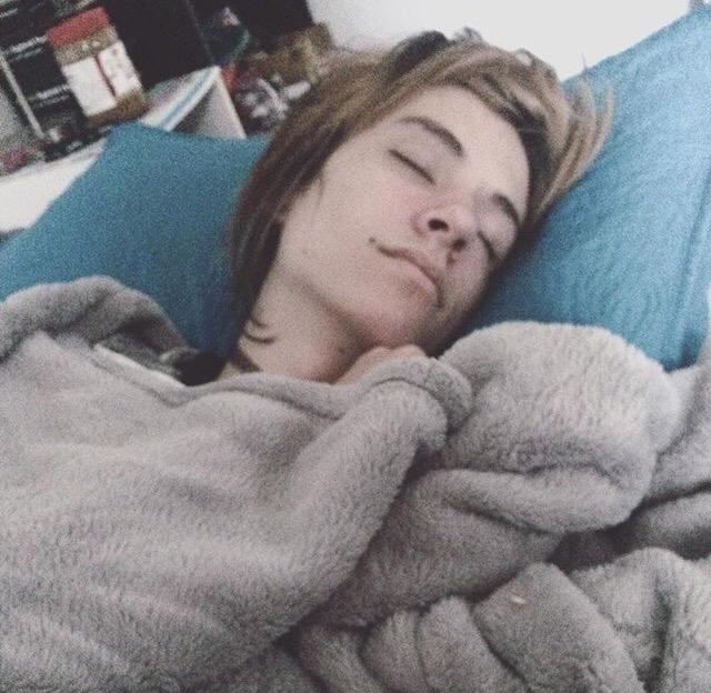 ty_damielous's tweet photo. My sleepy baaaaby :) http://t.co/4KIjuW0NDQ