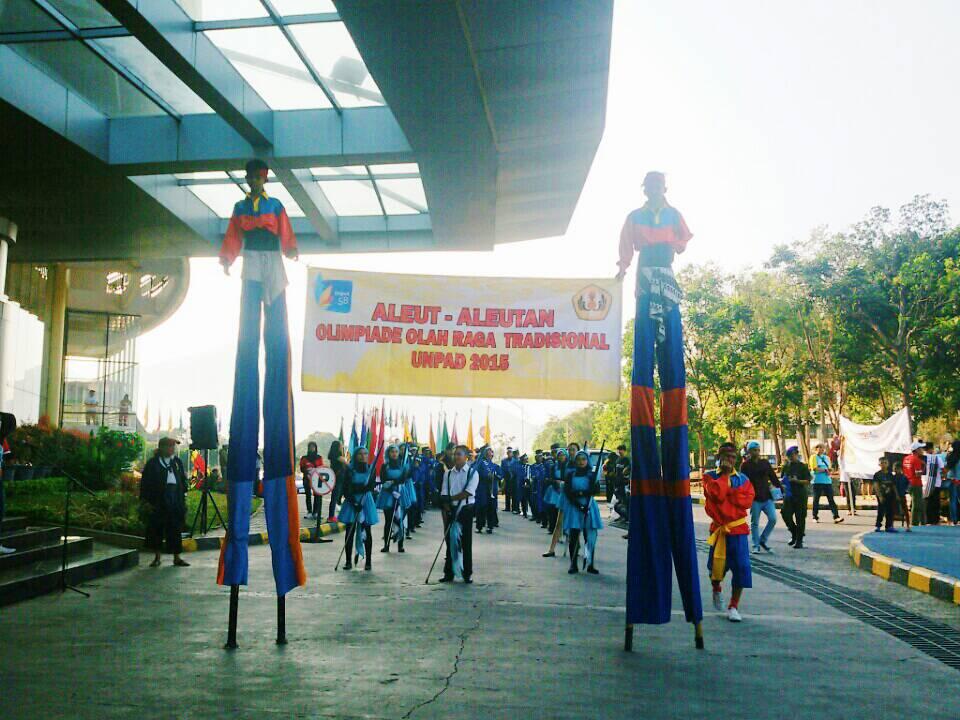 Peserta @ootrad8_unpad yang melebihi 2000 orang siap berangkat #unpad58